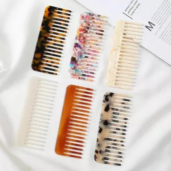 Anti-Static Wide-Tooth Marbling Comb for Easy Detangling